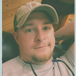 Meet your Posher, Dustin